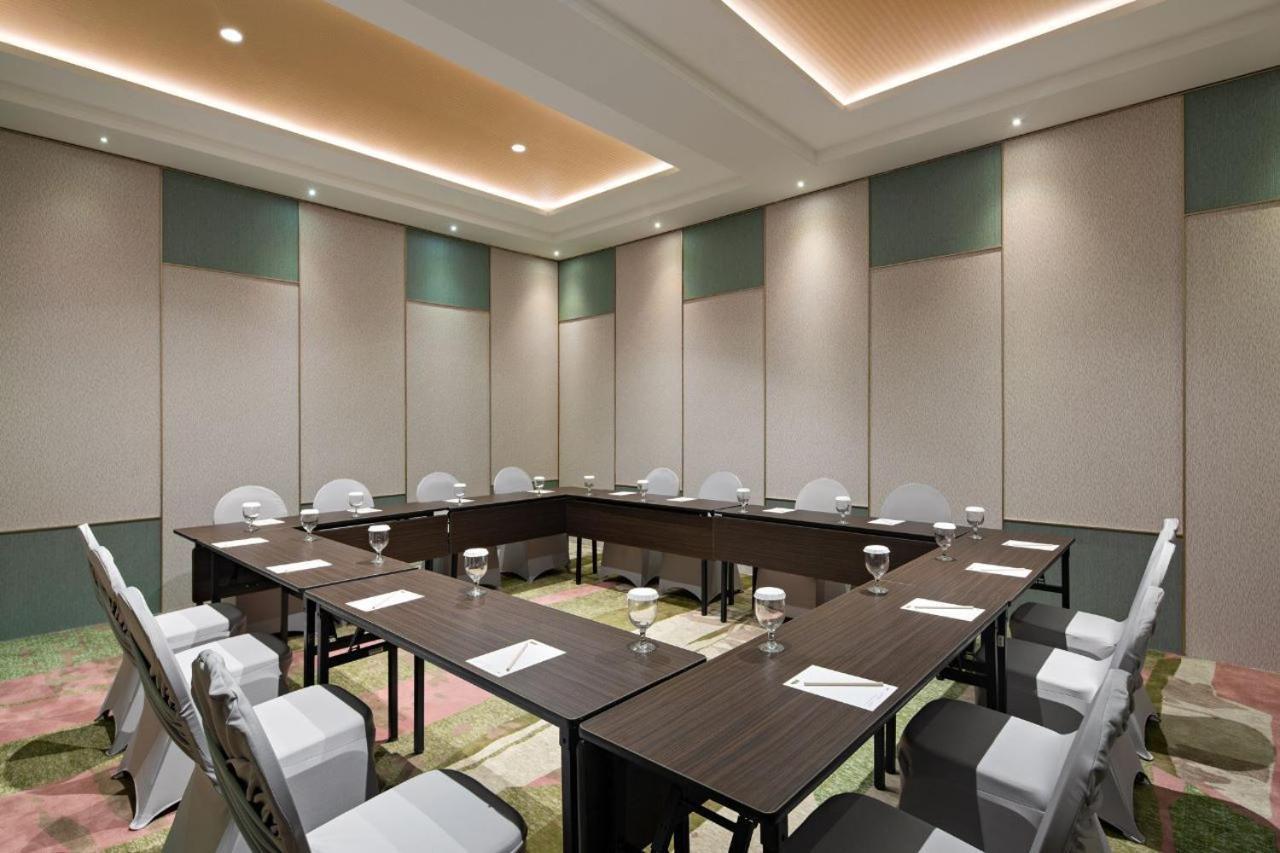 Maxonehotels At Kota Harapan Indah-Bekasi Ngoại thất bức ảnh