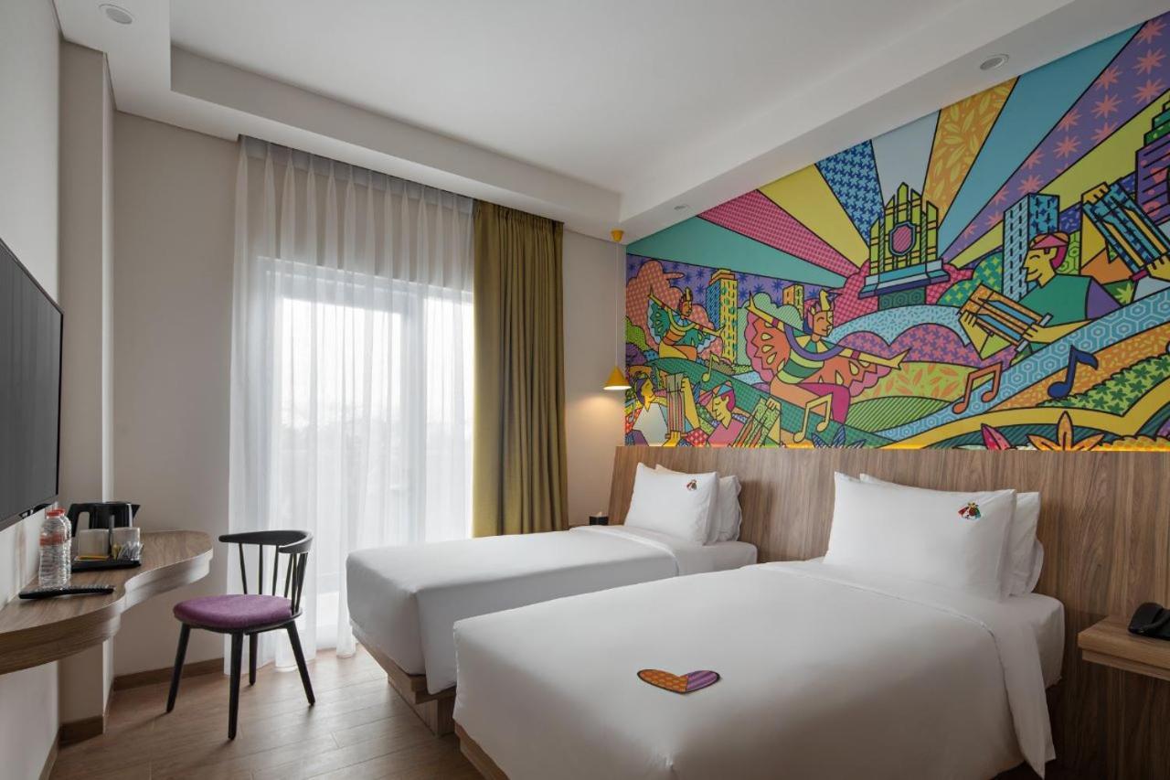 Maxonehotels At Kota Harapan Indah-Bekasi Ngoại thất bức ảnh